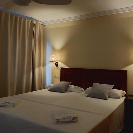 Cabalo Furado Tui Hotel Екстериор снимка