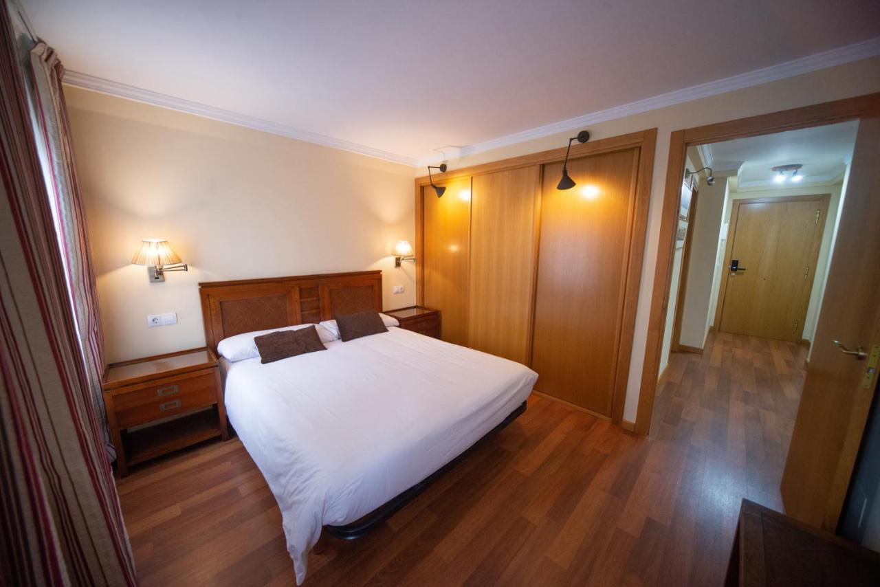 Cabalo Furado Tui Hotel Екстериор снимка