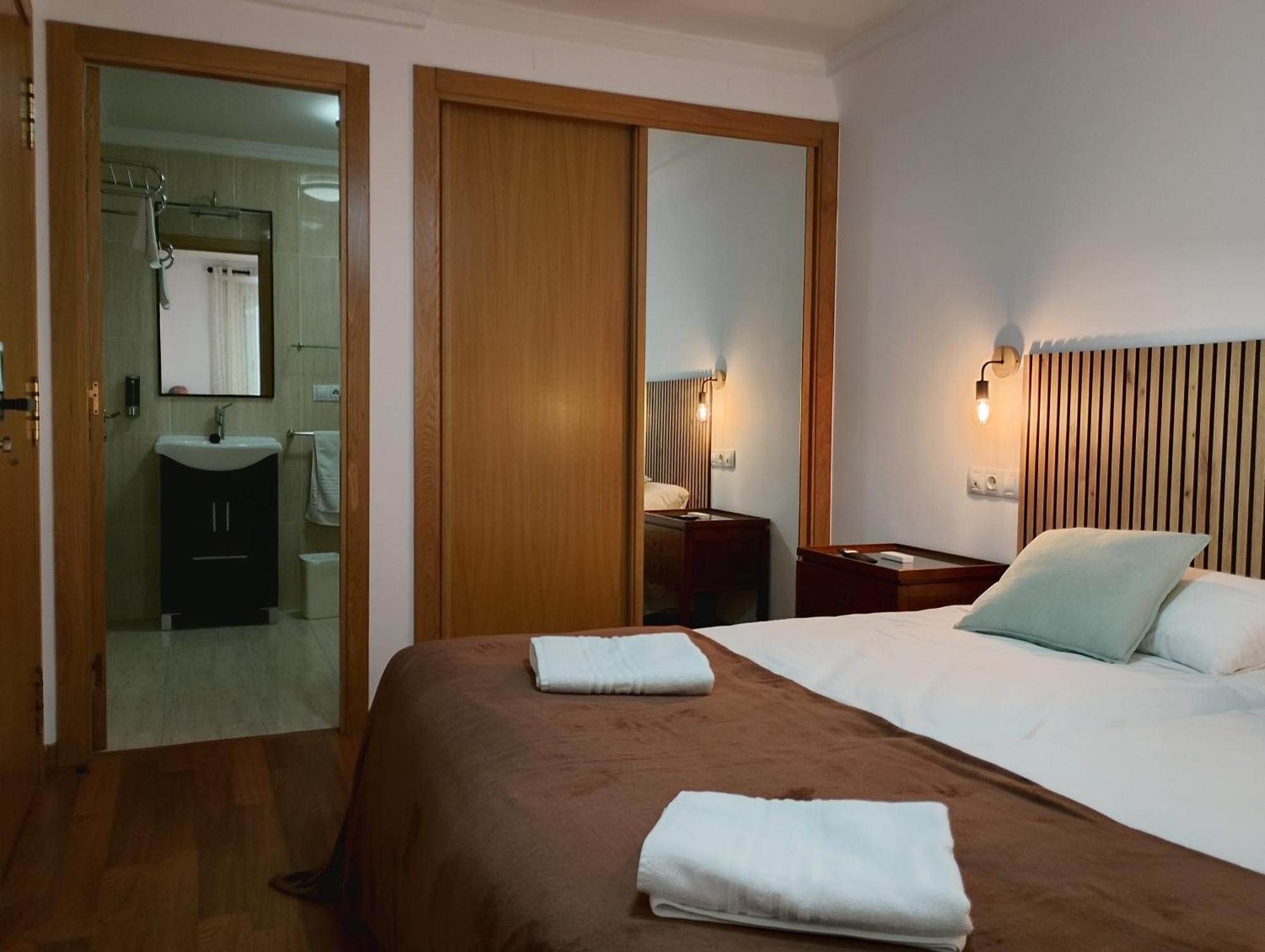 Cabalo Furado Tui Hotel Екстериор снимка