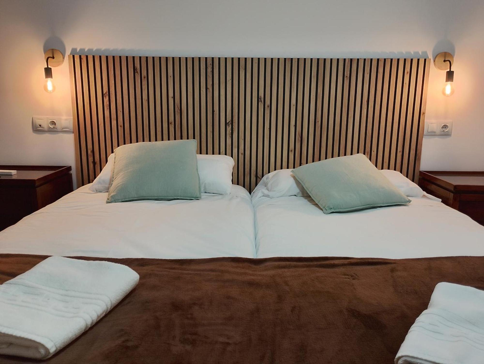 Cabalo Furado Tui Hotel Екстериор снимка